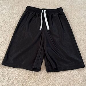 PLACE SIZE LARGE 10/12 KIDS SHORTS